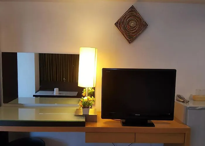 Latin Garden Hotel
