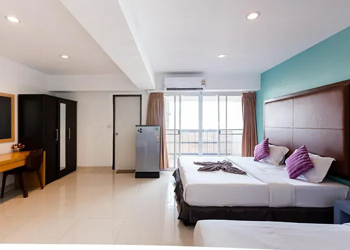 Latin Garden Hotel